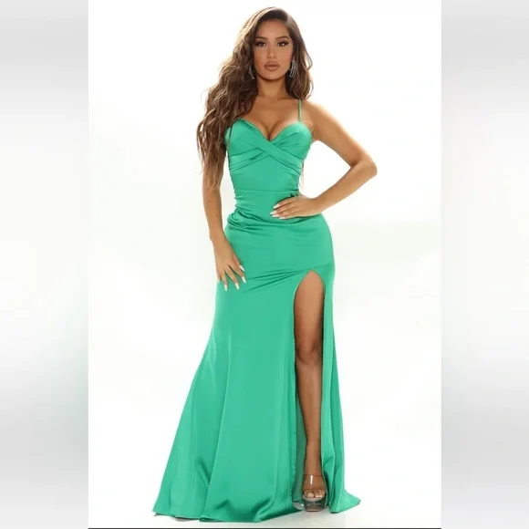 FASHION NOVA Evening Proposal Satin Maxi Green Dress - Picture 4 of 10